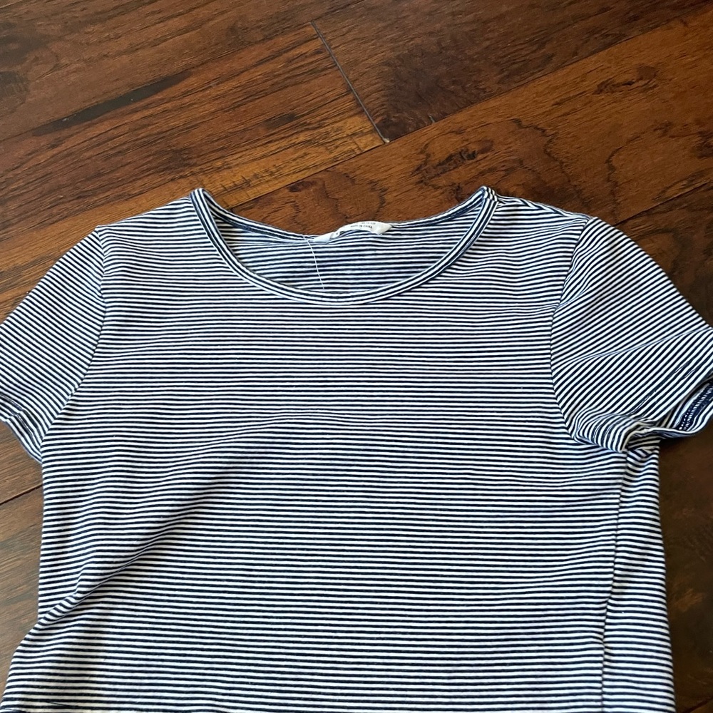 🦋 SHEIN CROP TOP 🦋 - Picture 1 of 2